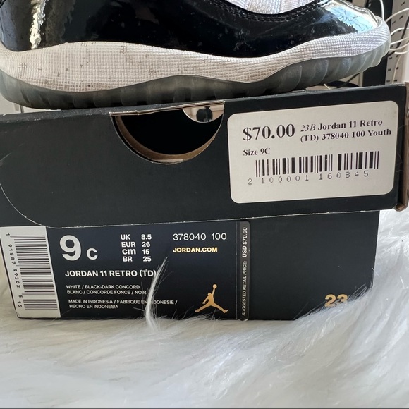 Nike Air Jordan | 11 Retro Black Concord 23B - Picture 7 of 8